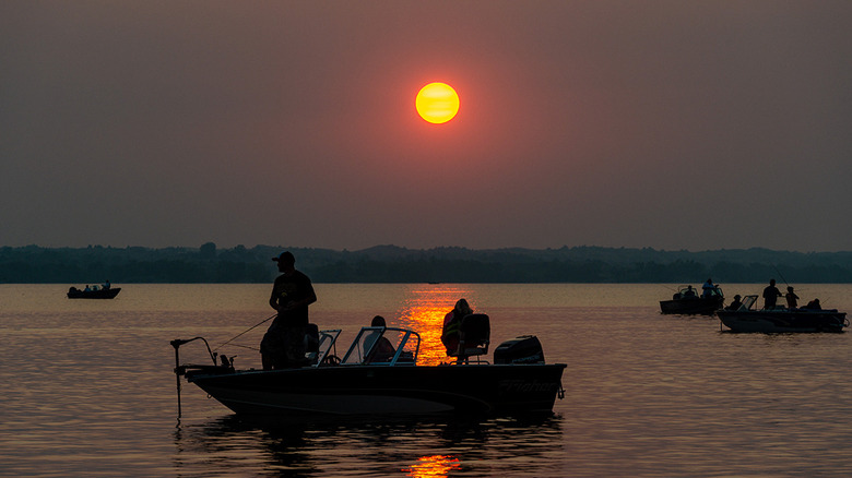 Boaters take to the water in the Calamus Reservoir