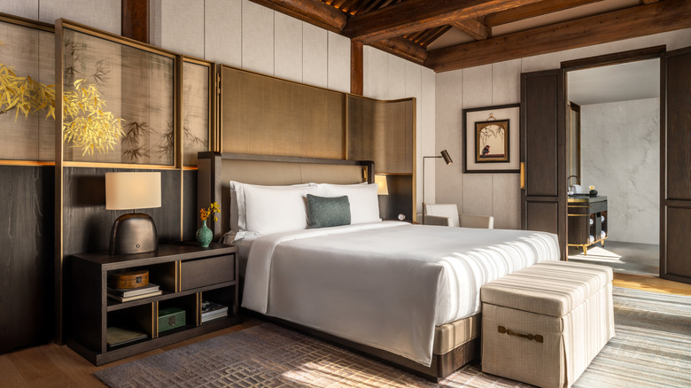 Grand Courtyard Bedroom at the Mandarin Oriental Qianmen