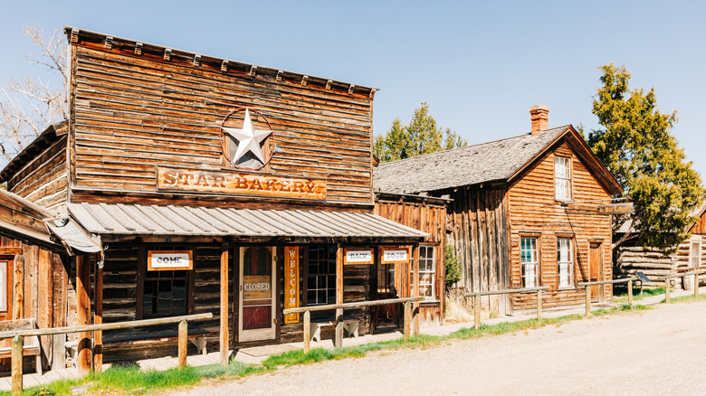 Street scene of Nevada City with old wooden building