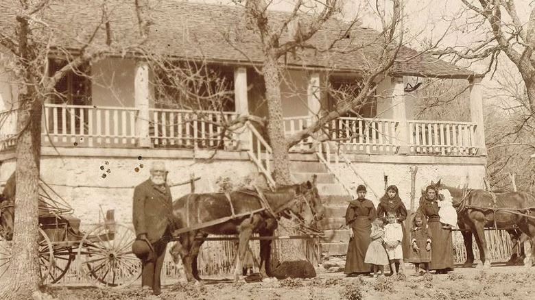Polly and his family