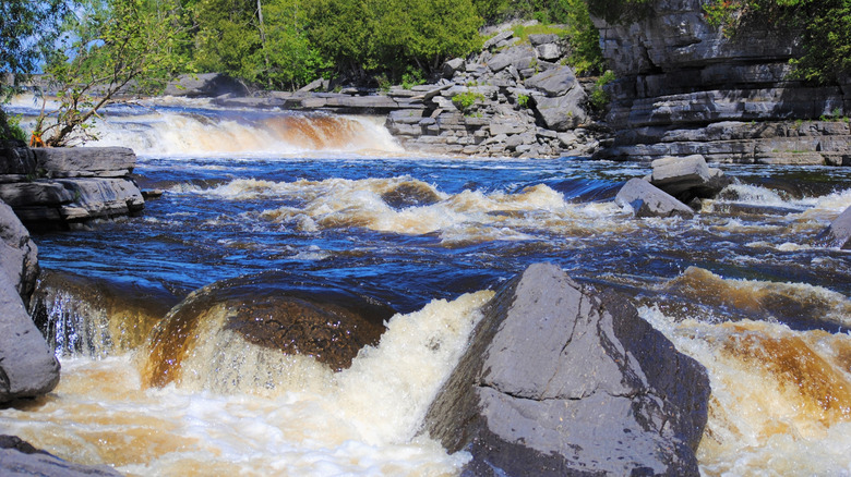 Rapids on the Black River with large rocks