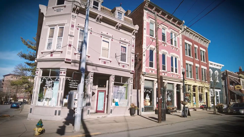 Street view of historic buildings in Bellevue, Kentucky.