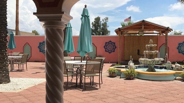 Courtyard seating at Govinda's Natural Food Buffet in Tucson