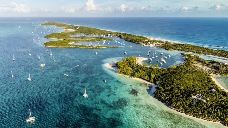 Boaters anchored off the beaches of the Exumas in the Bahamas