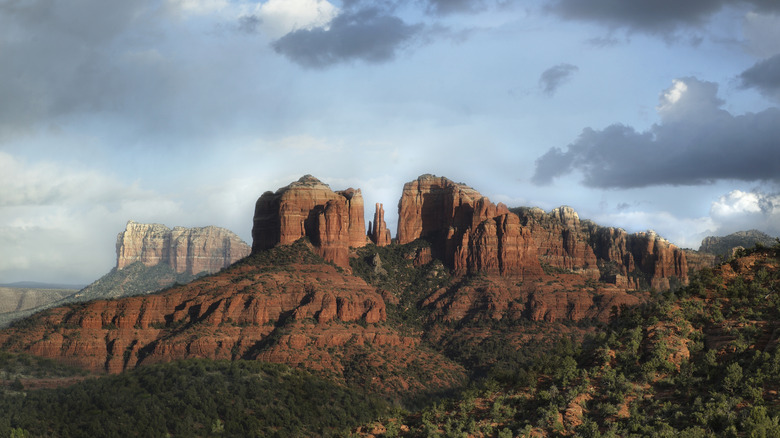 Red rocks peaks in the desert at Sedona, Arizona