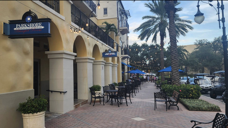 Exterior of Parkshore Grill restaurant in St. Petersburg, Florida