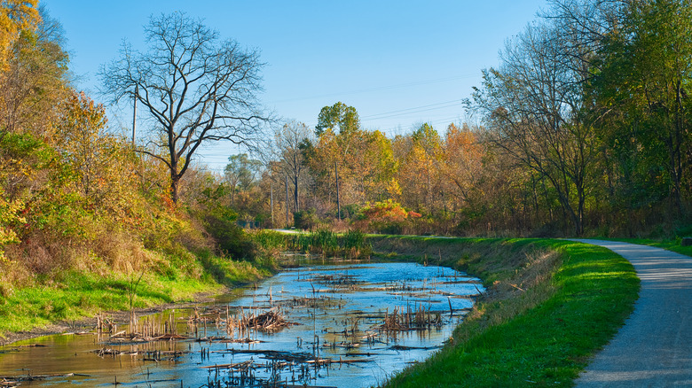 A portion of the towpath trail in the scenic fall