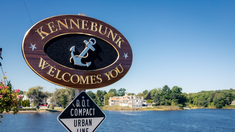 the famous Wedding Cake House in Kennebunk, Maine