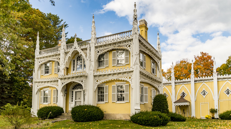 the famous Wedding Cake House in Kennebunk, Maine