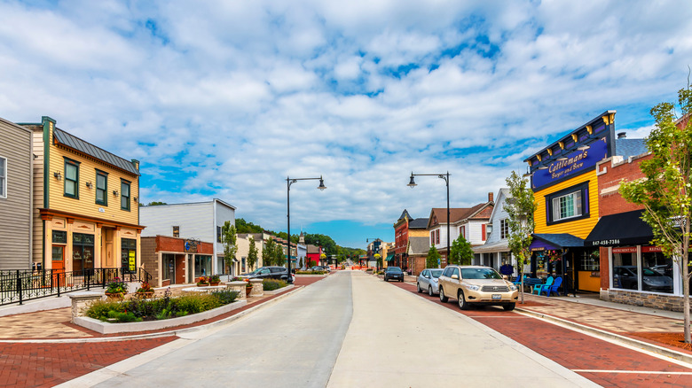 Street in Algonquin, Illinois