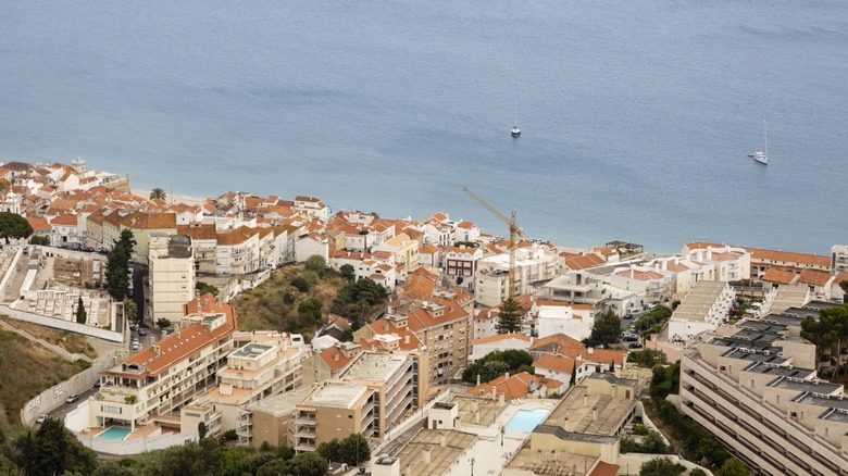 View overlooking Sesimbra and the coast