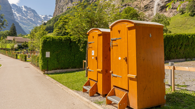 Public toilets in Switzerland
