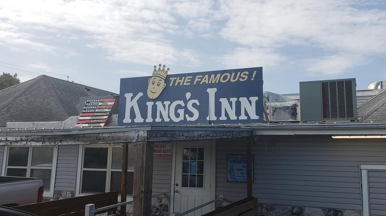 King's Inn restaurant front entrance