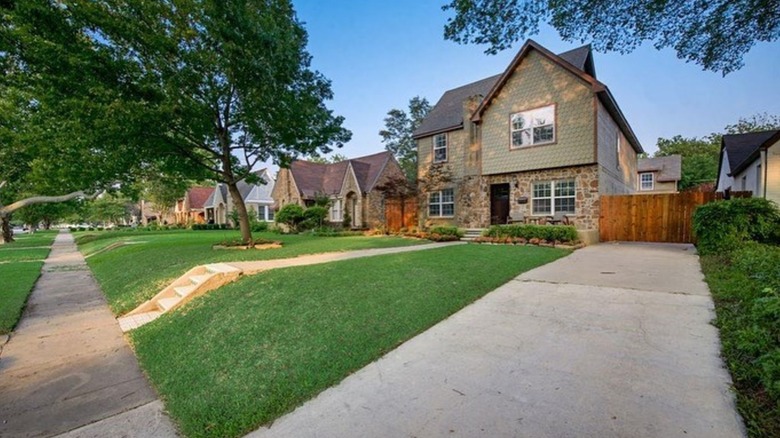 Historic homes in Bluebonnet Hills, Texas