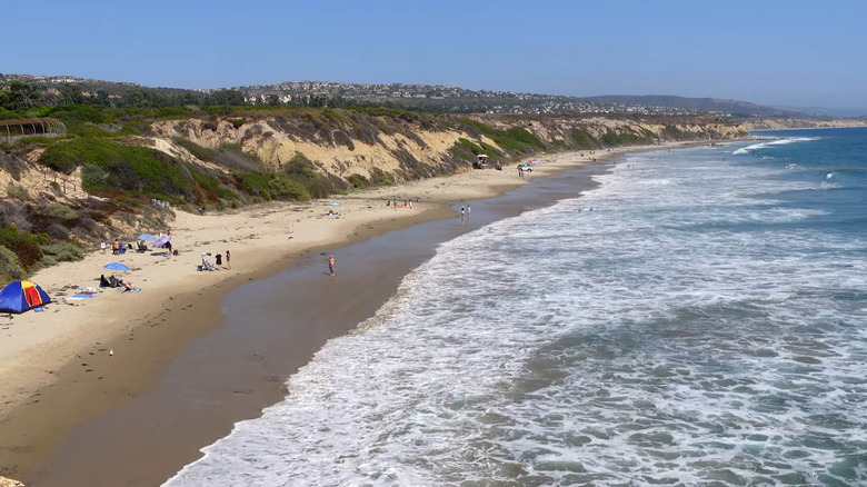 California beach with cliffs