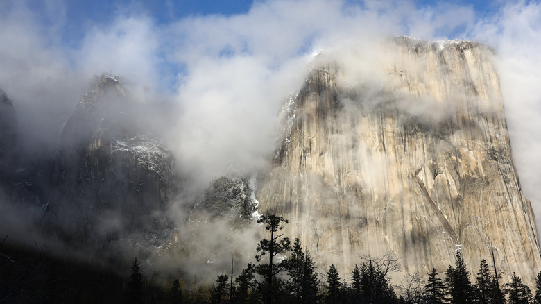 el capitan in the clouds