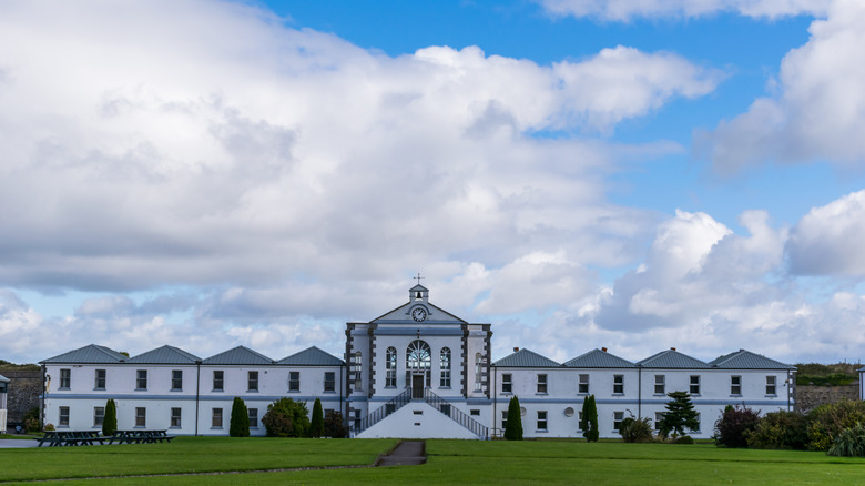 Building inside Fort Mitchel