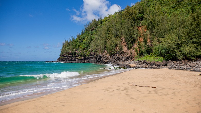 Hanakapi'ai Beach daytime