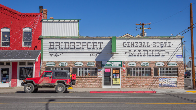 Image of a general store market in Bridgetown in Connecticut