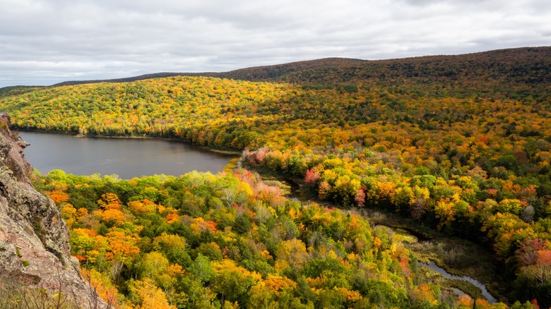 Porcupine Mountains autumn lake view