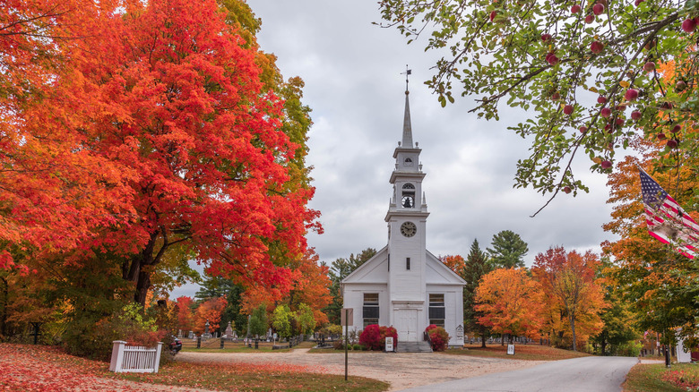 Fall colors in Sandwich, New Hamsphire