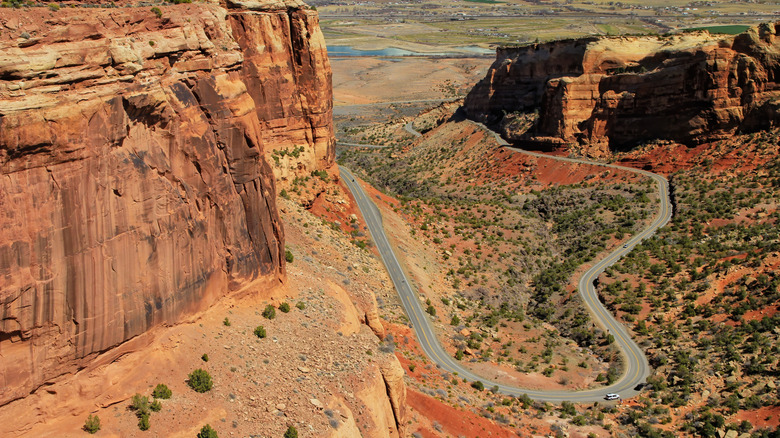 Rim Rock Drive from above