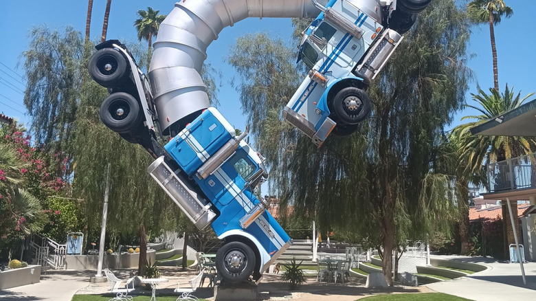 Big Rig Jig art sculpture at Fergusons Downtown