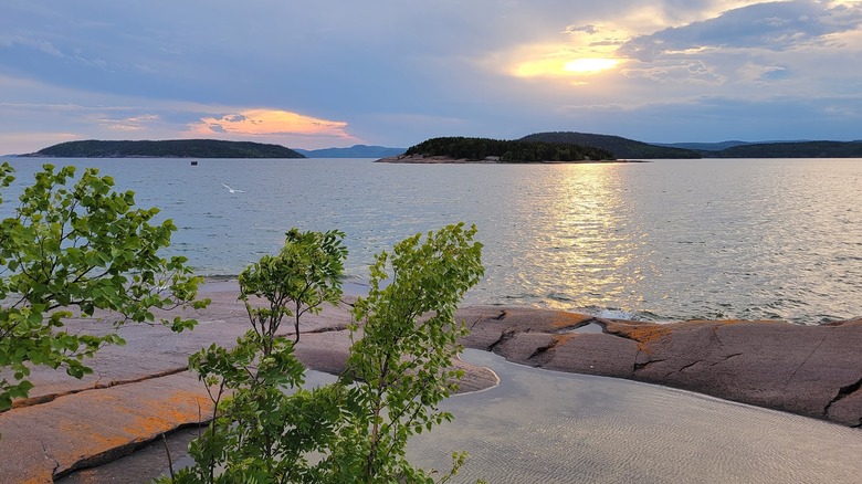A sunset view from the edge of Lake Superior