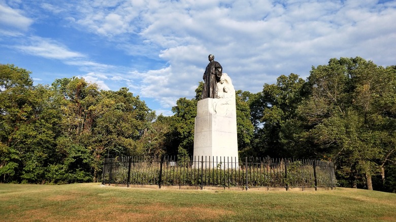 Monument surrounded by trees at Dr. Edmund A. Babler Memorial State Park, Missouri