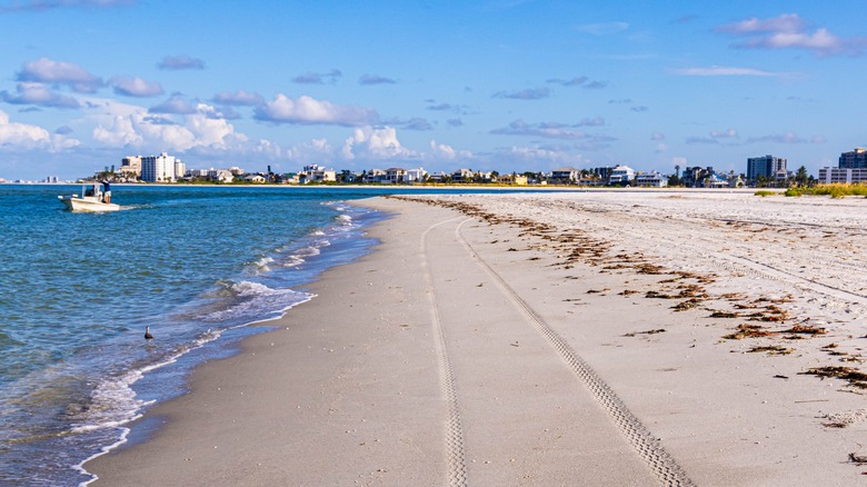 Pristine beaches at Lover's Key State Park