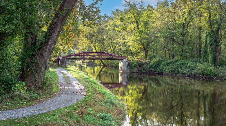 The Delaware Canal Towpath Trail