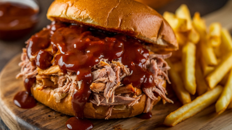 Pork barbecue sandwich
