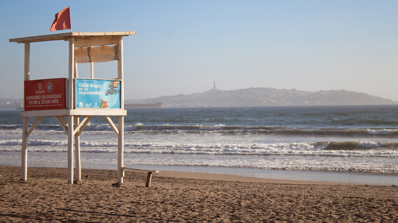 A lifeguard tower on the golden-sand beach in La Serena, Chile