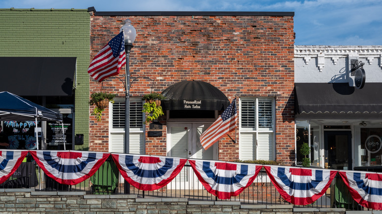 Building in Fort Mill with American flags.
