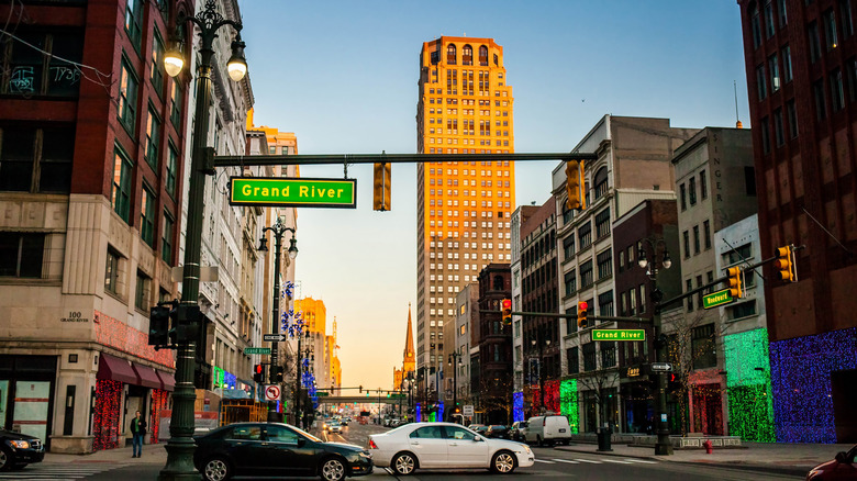 Cars on the streets of downtown Detroit