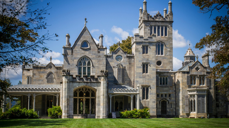 Front view of Lyndhurst Mansion in Tarrytown, New York's Hudson Valley