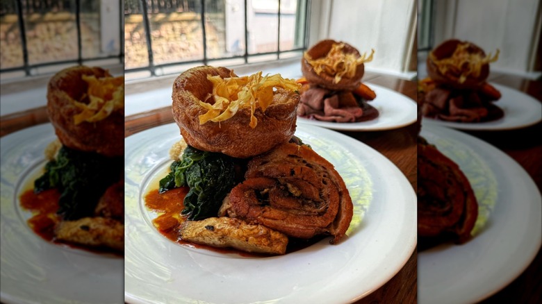 Sunday roast at The Bank Tavern