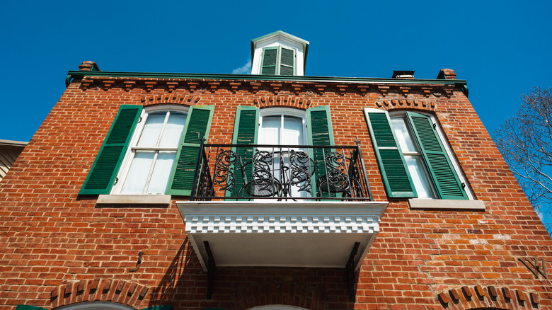 Brick building in downtown Kimmswick, Missouri