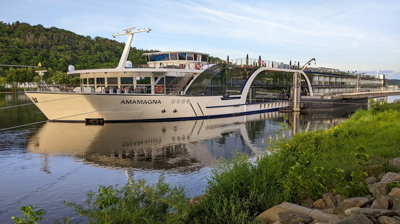 AmaMagna sitting at port