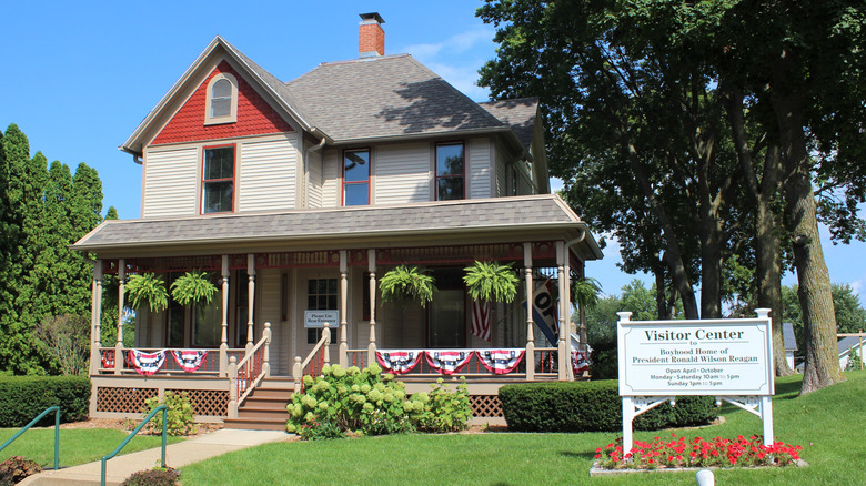 Visitors Center at Ronald Reagan Boyhood Home in Dixon, Illinois, on a clear day