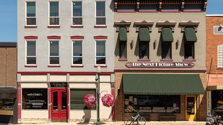Pretty, Victorian storefronts in downtown Dixon, Illinois, on a clear day