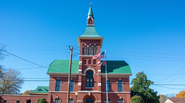 Italianate building of the Tate County's Courthouse housing the Heritage Museum Foundation of Tate County in Senatobia, MS