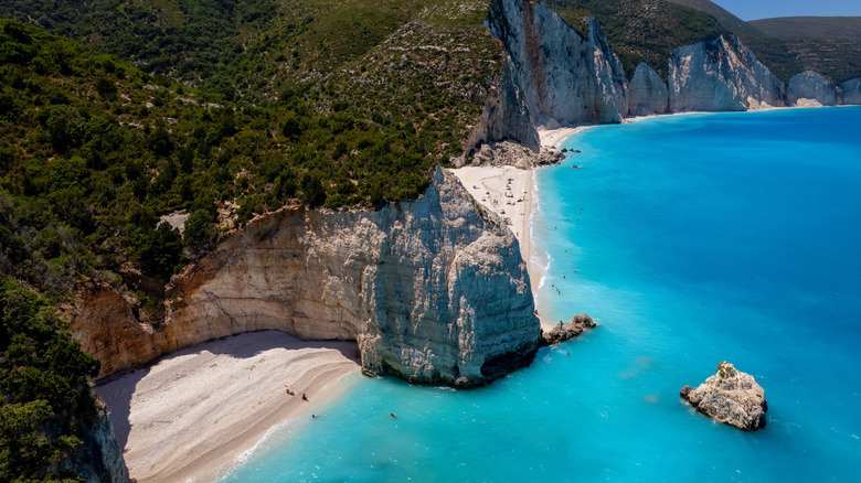 The soaring cliffs and ultra-blue waters of Fteri Beach, Kefalonia
