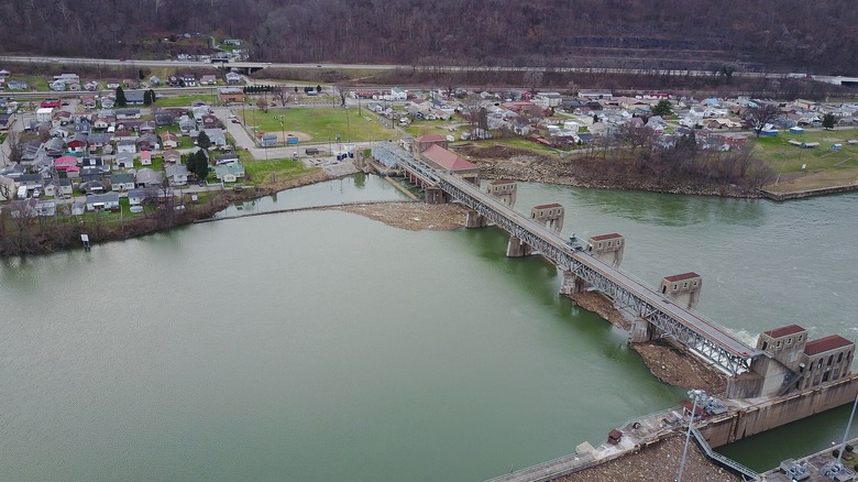 A view of the lochs in Marmet, West Virginia