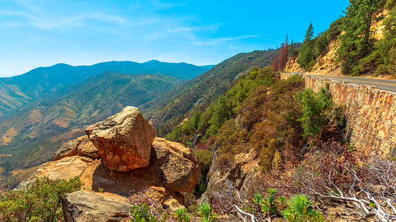 kings canyon overlook mountains