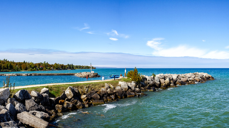 View of Thornbury's coast and fishing pier on Georgian Bay