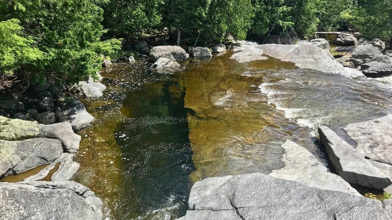 Shoebox Falls pool and surrounding boulders