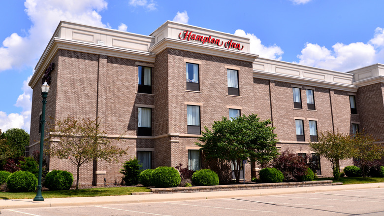 Exterior of the Hampton Inn in Burlington