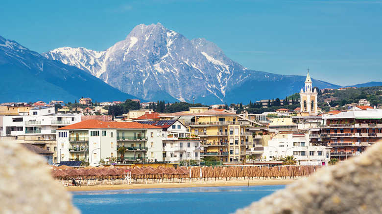 Pescara seafront with the Gran Sasso peaks of the Apennines behind
