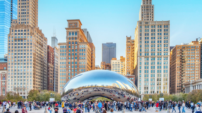 "Cloud Gate" in Millennium Park, Chicago, Illinois